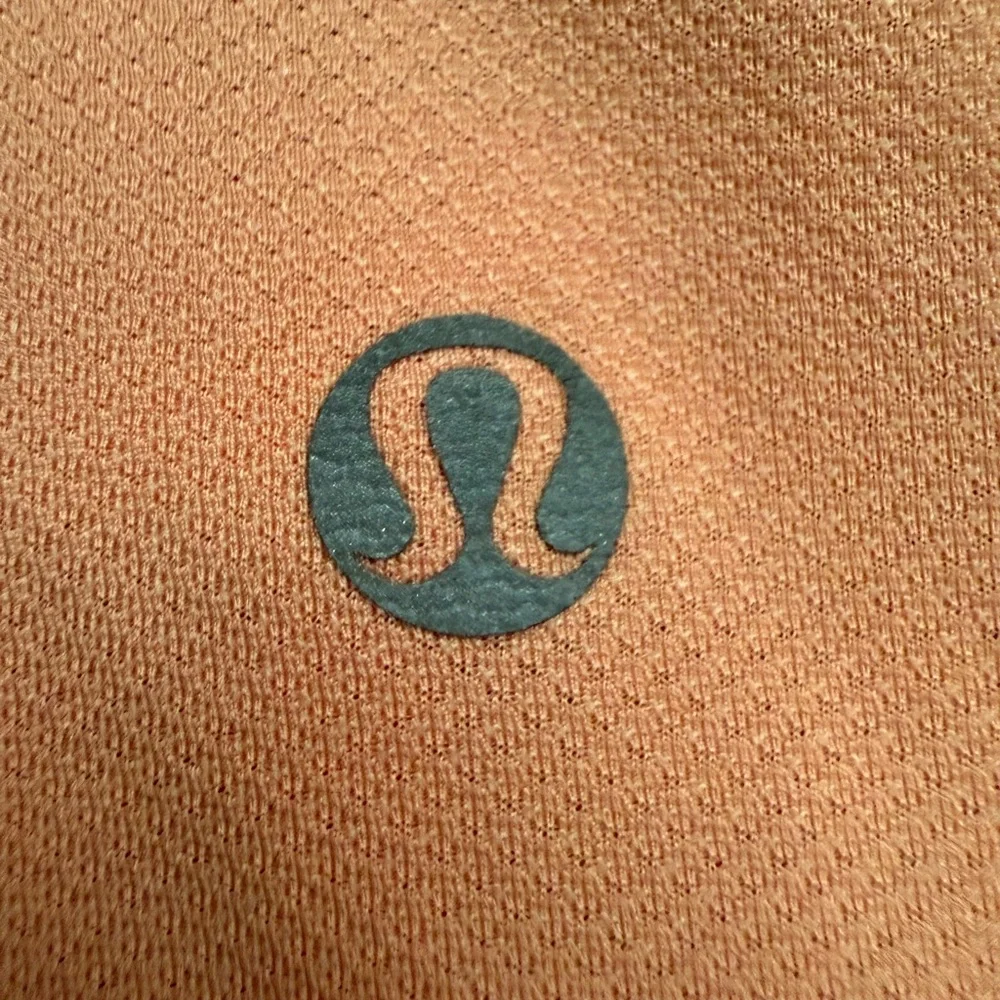 Lululemon women’s tank built in sports bra size 8 gray‎ and pink - Picture 7 of 8